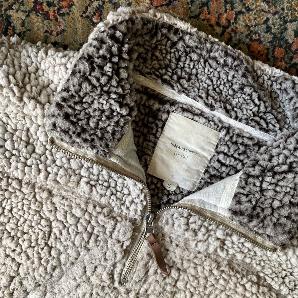 Thread & Supply 3/4 zip sherpa pull over size small